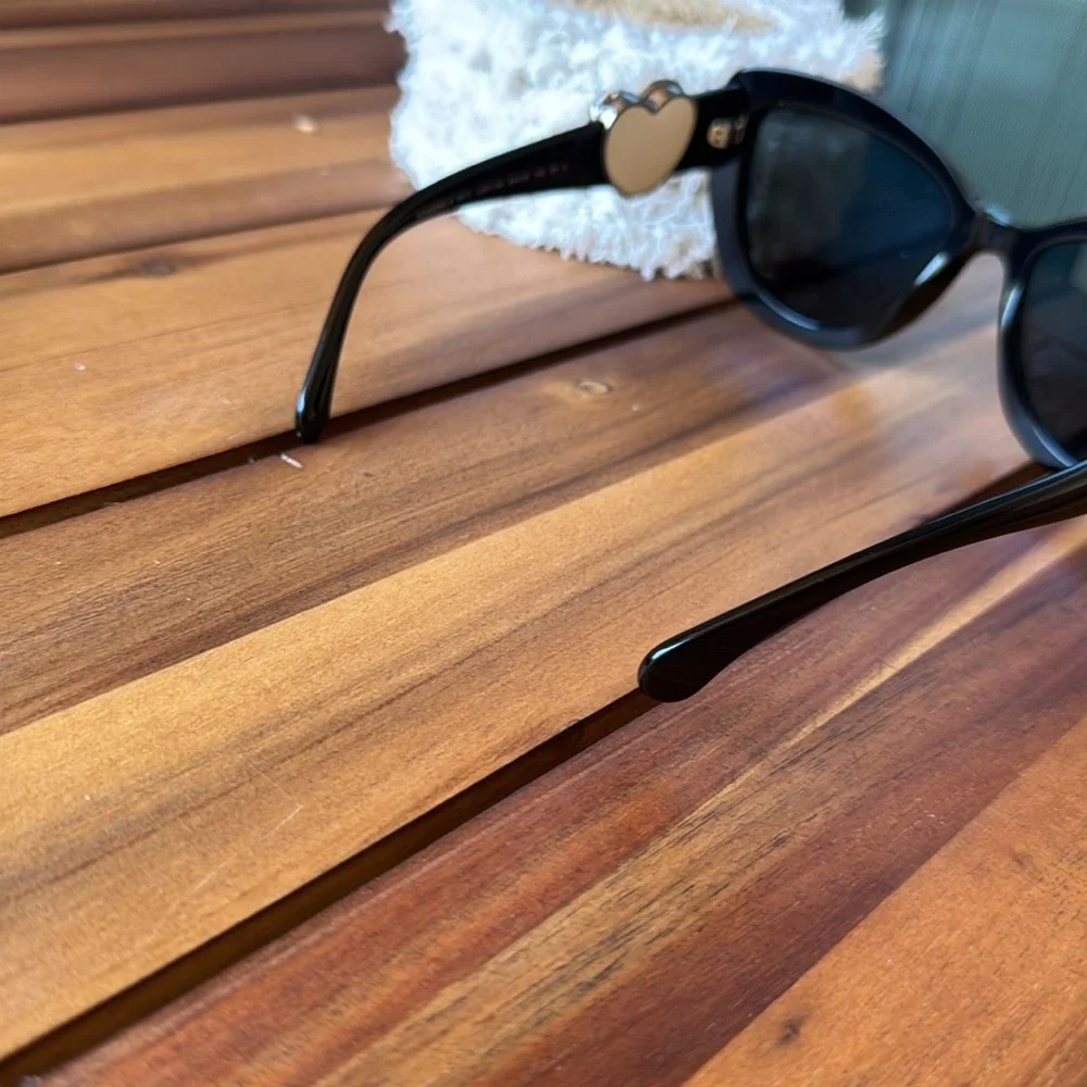 CHANEL black sunglasses